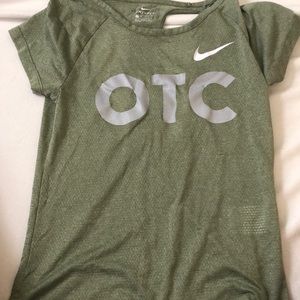 oregon track club dri-fit green nike running shirt